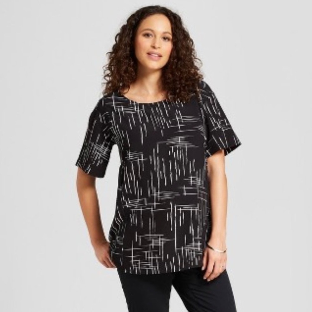 Isabel Maternity by Ingrid & Isabel Black & White Printed Short Sleeve Top M